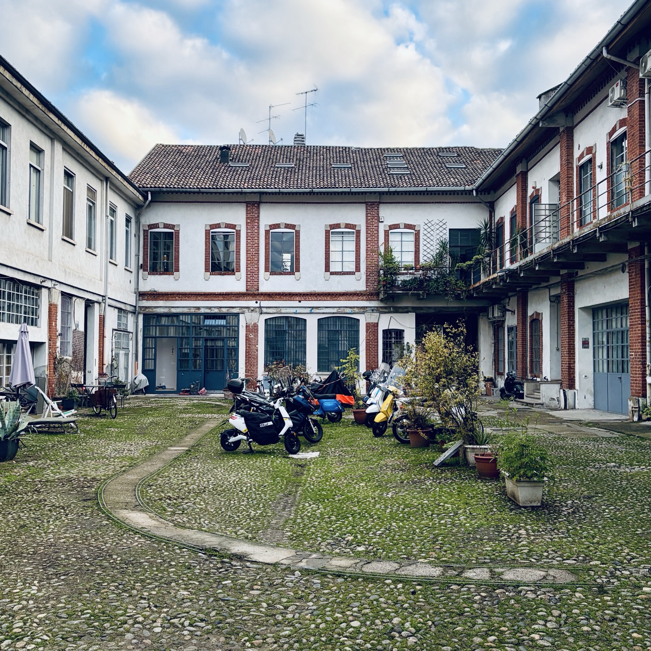 Run2AI Office Building