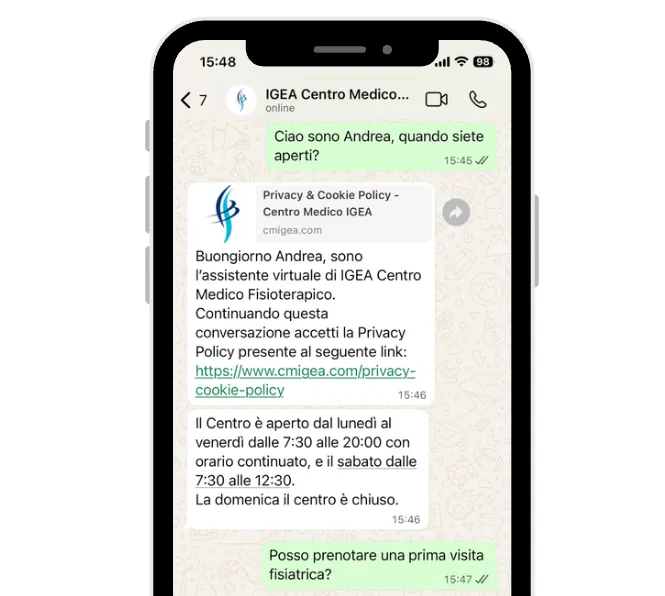Conversación de paciente en WhatsApp gestionada por Run2AI Virtual Reception